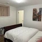 Luxe Townhouse, Niagara Falls